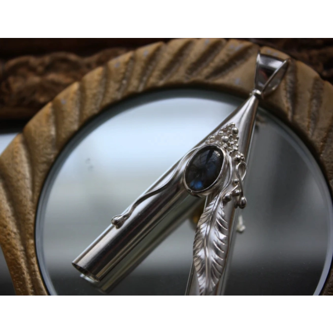 Silver Kuripe Leaves with Labradorite