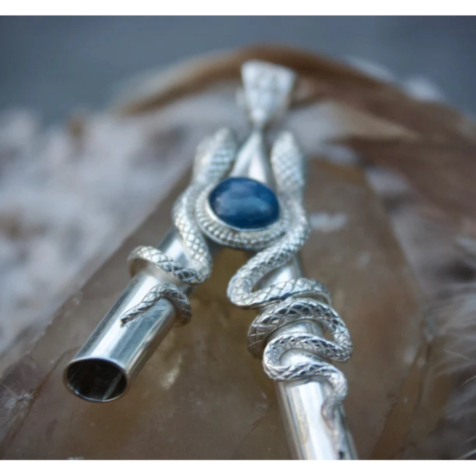 Silver Kuripe Double Cobra with chain and Kyanite